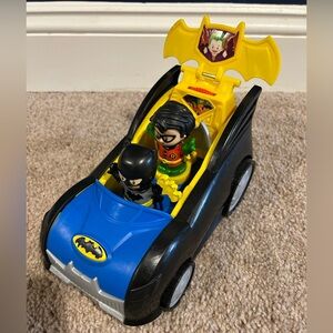 Fisher Price little people DC super friends 2-in-1 Batmobile
